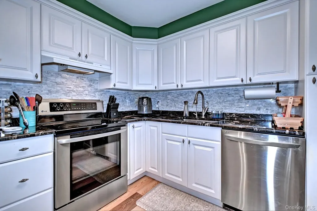 847 Skyline Drive Coram NY 11727