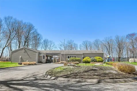 105 Village Drive Brewster NY 10509