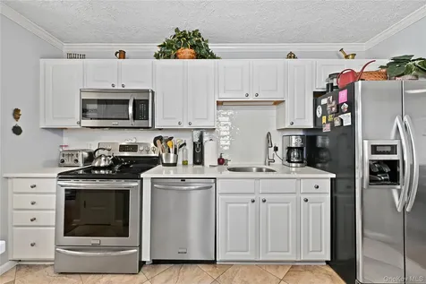 105 Village Drive Brewster NY 10509