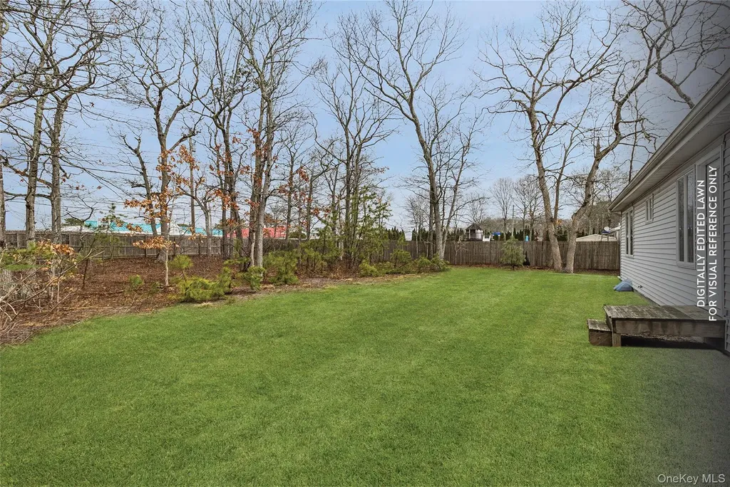 4 Carols Way Hampton Bays NY 11946