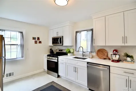 1131 Dobbs Ferry Road White Plains NY 10607