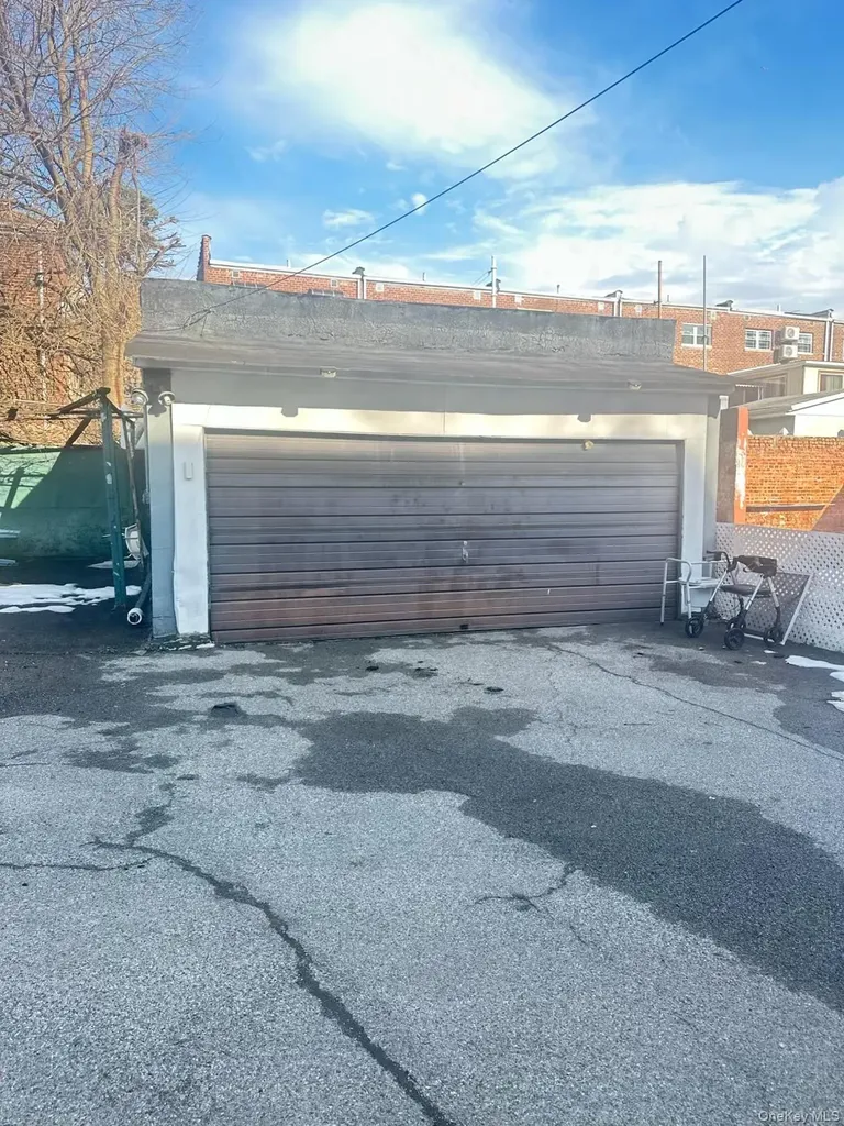 434 Torry Avenue Bronx NY 10473