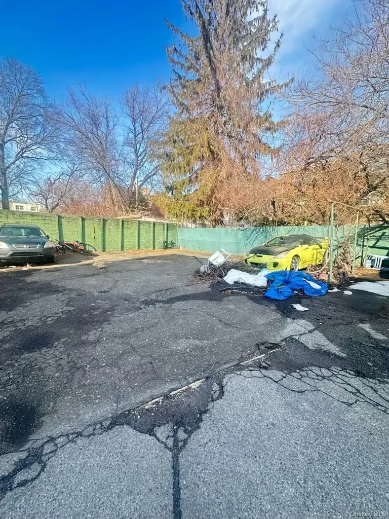 434 Torry Avenue Bronx NY 10473