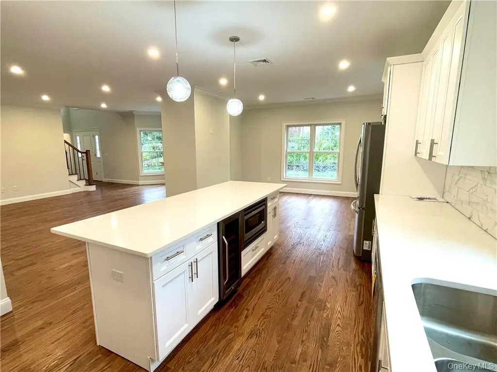 1 Kewanee Road New Rochelle NY 10804