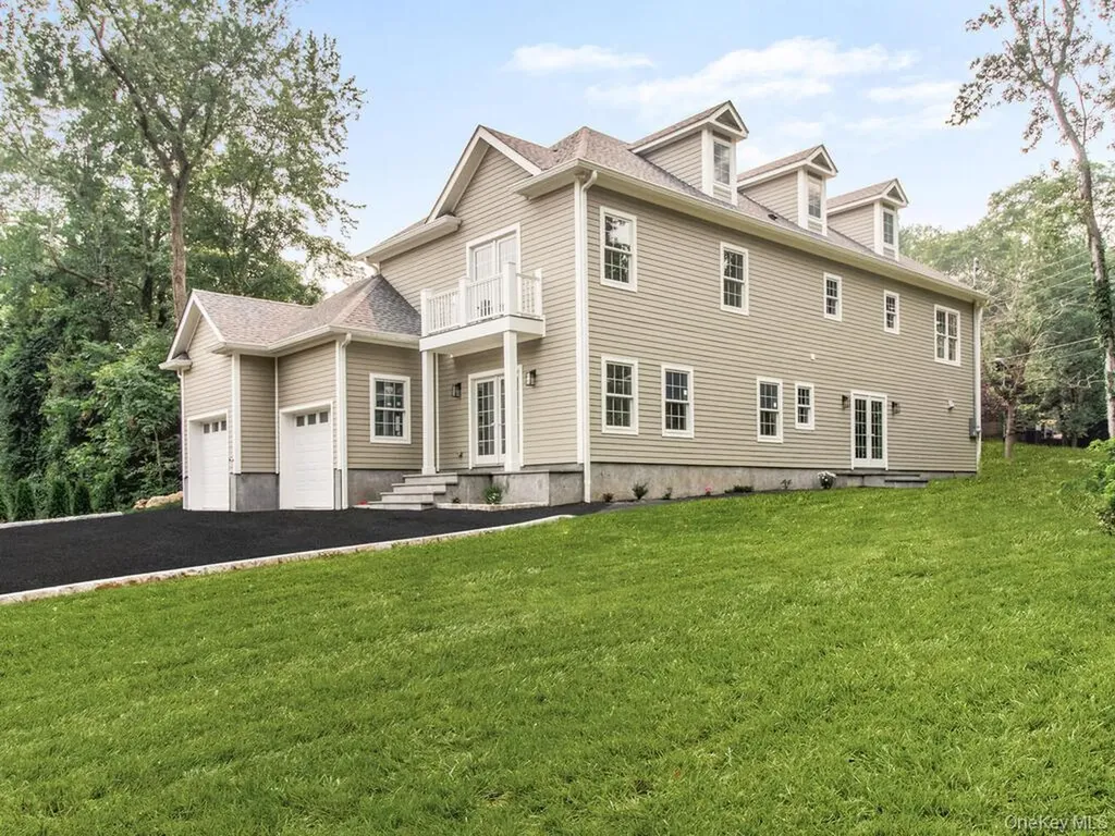 1 Kewanee Road New Rochelle NY 10804