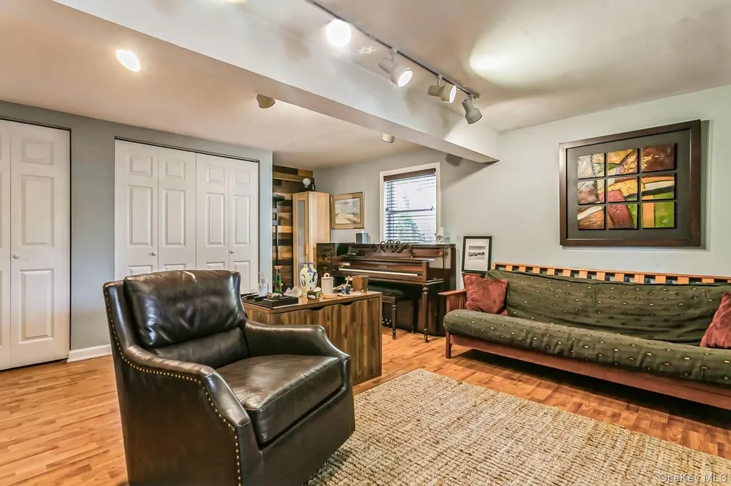 33 Brookside Place Pleasantville NY 10570