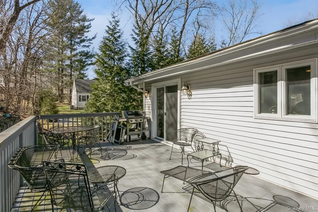 33 Brookside Place Pleasantville NY 10570