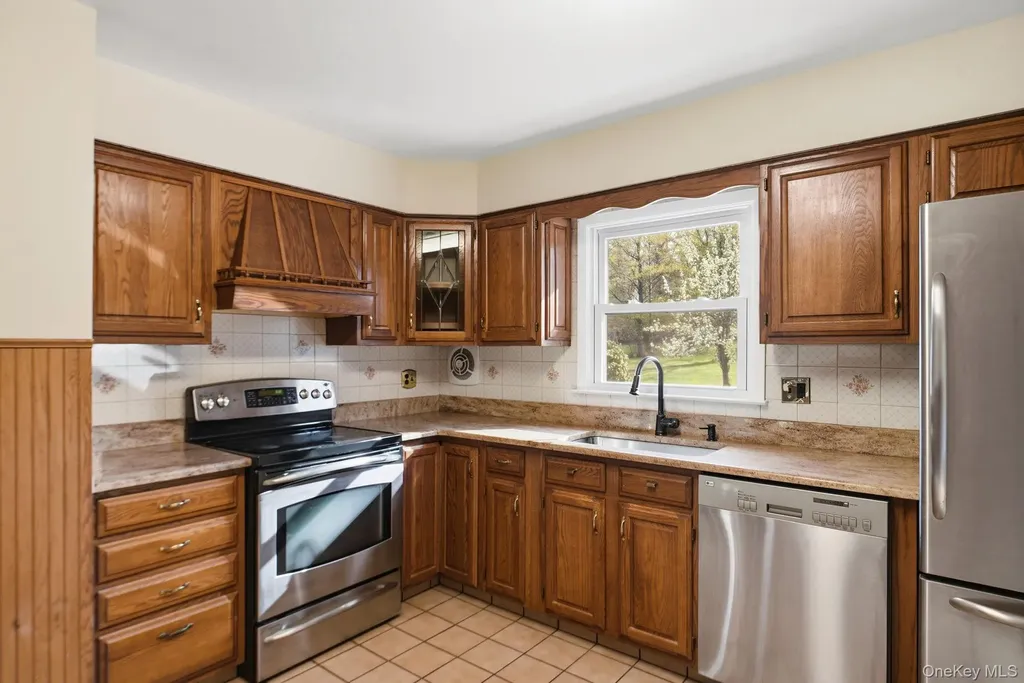 140 Chestnut Ridge Road Mahopac NY 10541