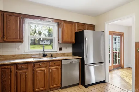 140 Chestnut Ridge Road Mahopac NY 10541