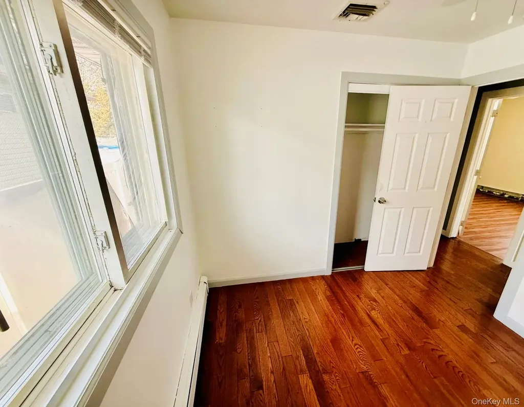43 Johnson Avenue Ronkonkoma NY 11779