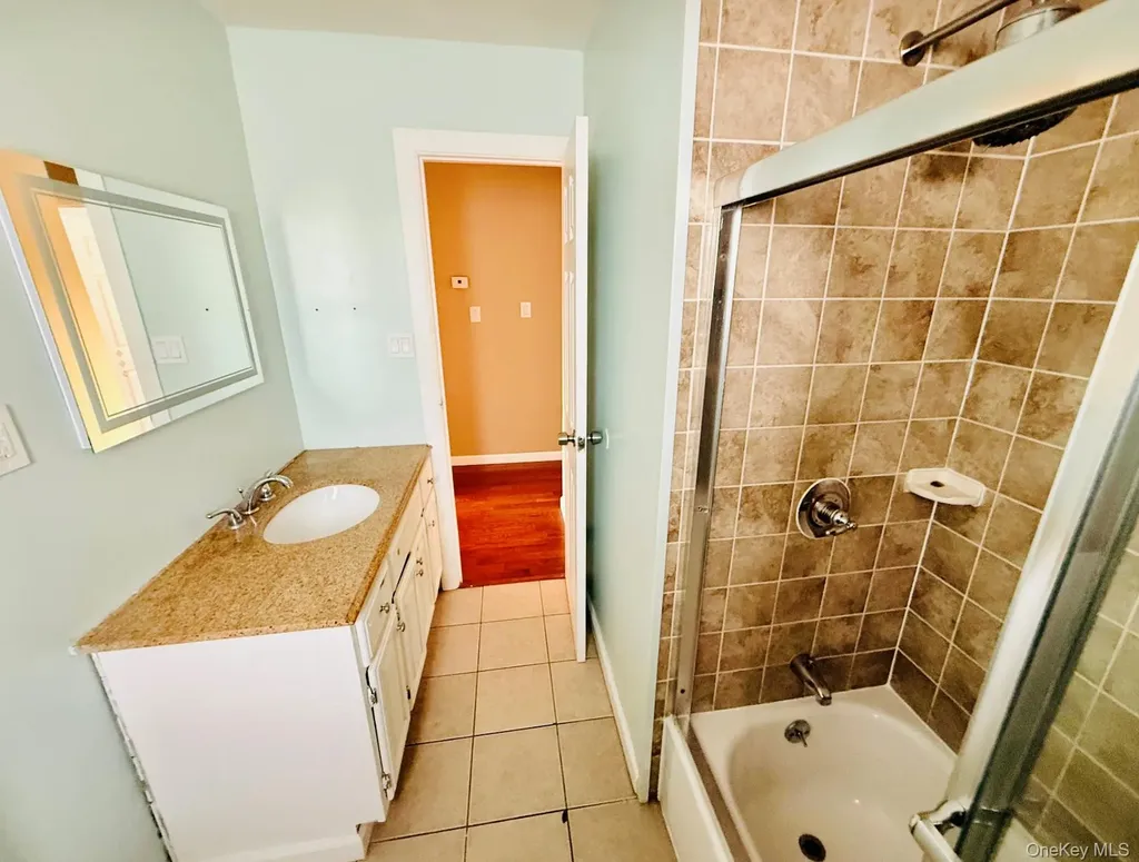 43 Johnson Avenue Ronkonkoma NY 11779