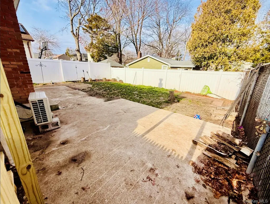43 Johnson Avenue Ronkonkoma NY 11779
