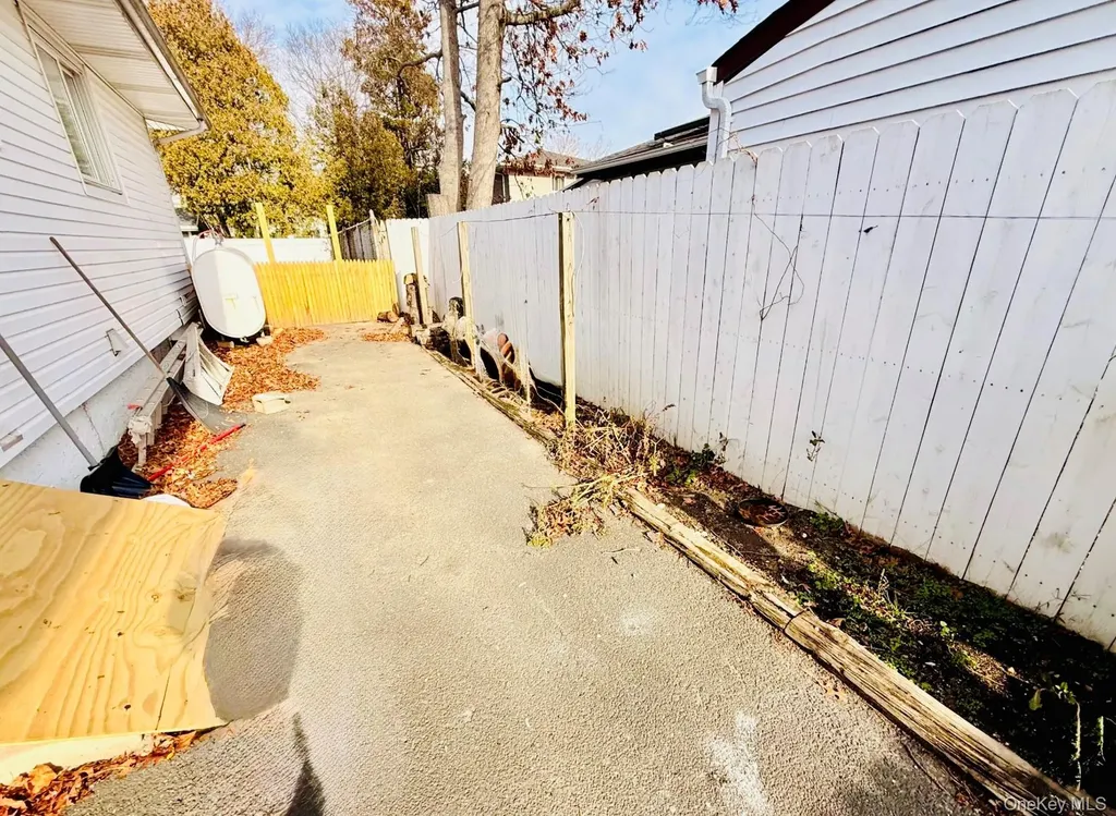 43 Johnson Avenue Ronkonkoma NY 11779