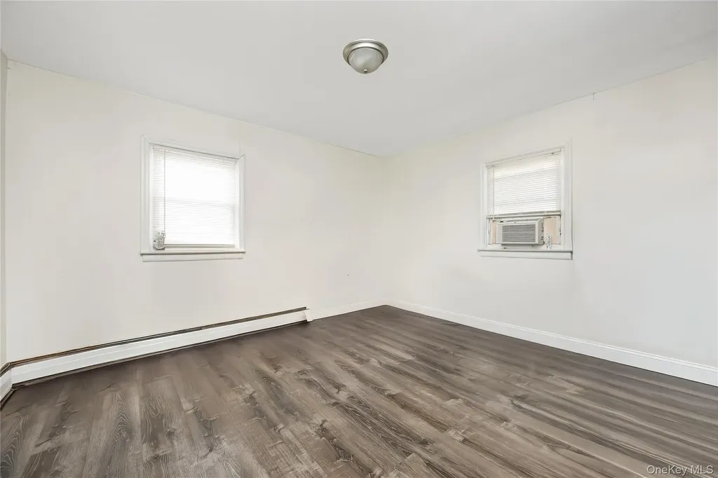 222 Hempstead Avenue Lynbrook NY 11563