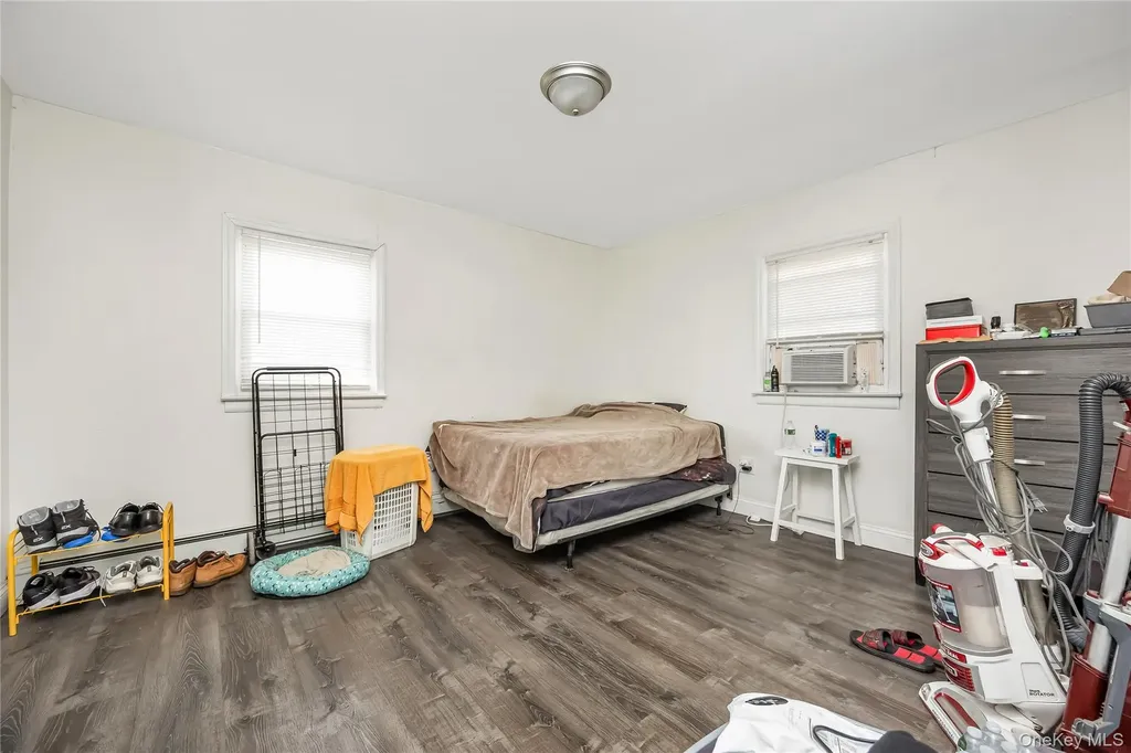 222 Hempstead Avenue Lynbrook NY 11563