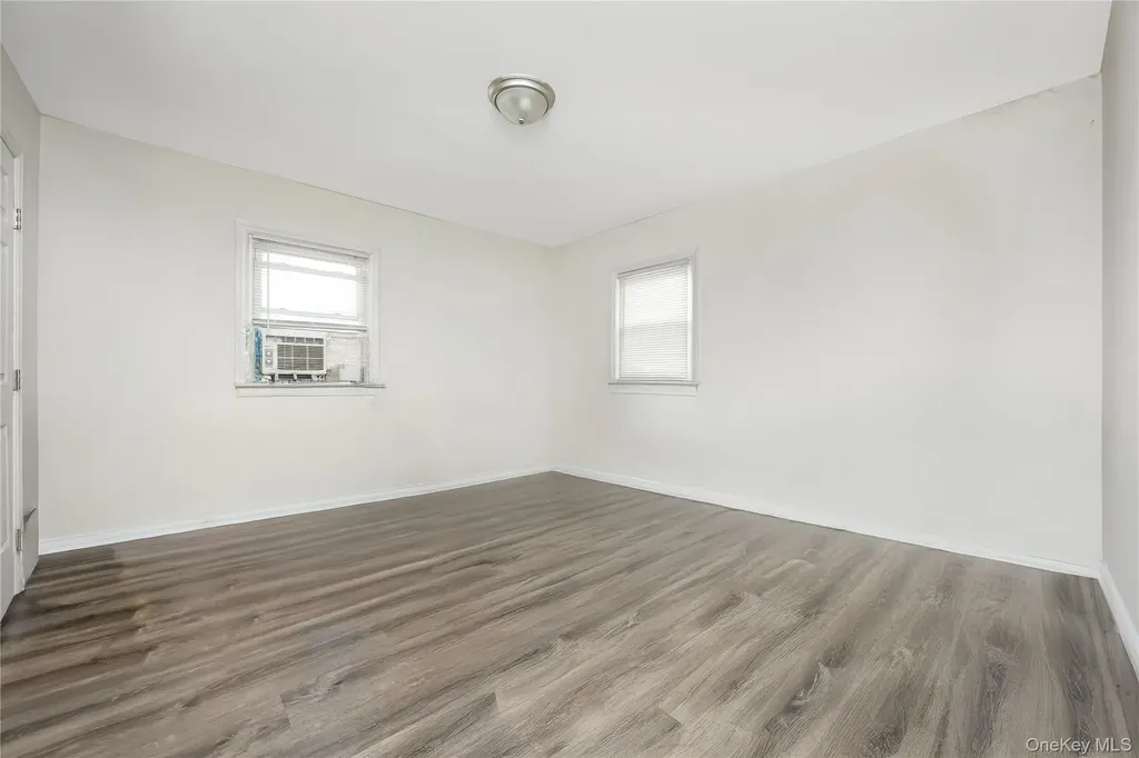 222 Hempstead Avenue Lynbrook NY 11563