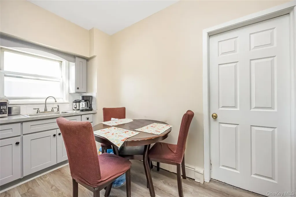 222 Hempstead Avenue Lynbrook NY 11563