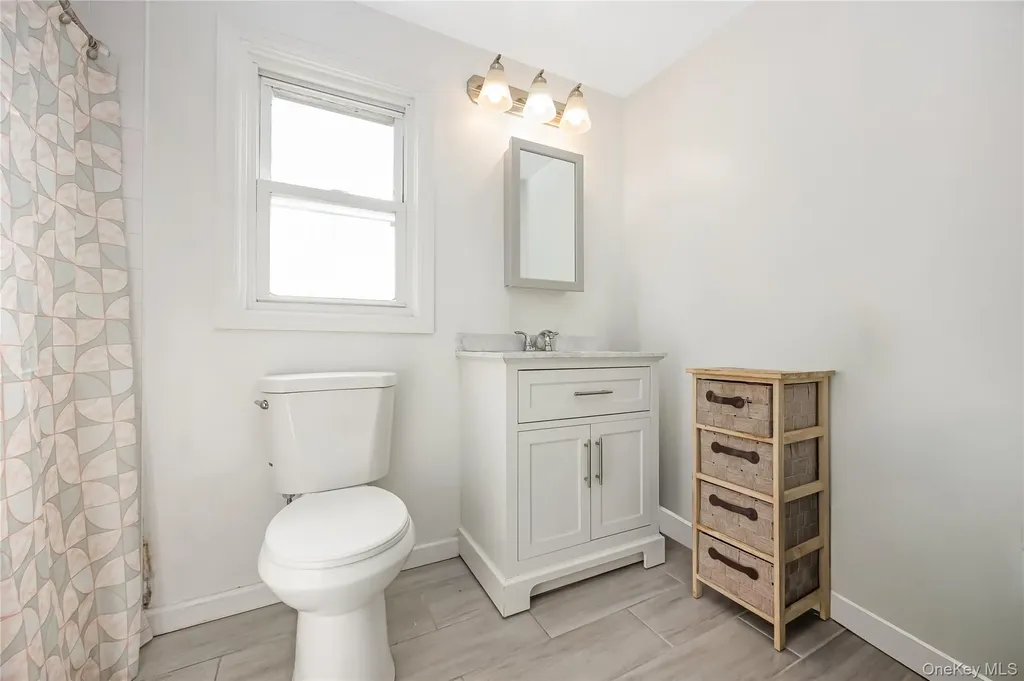 222 Hempstead Avenue Lynbrook NY 11563