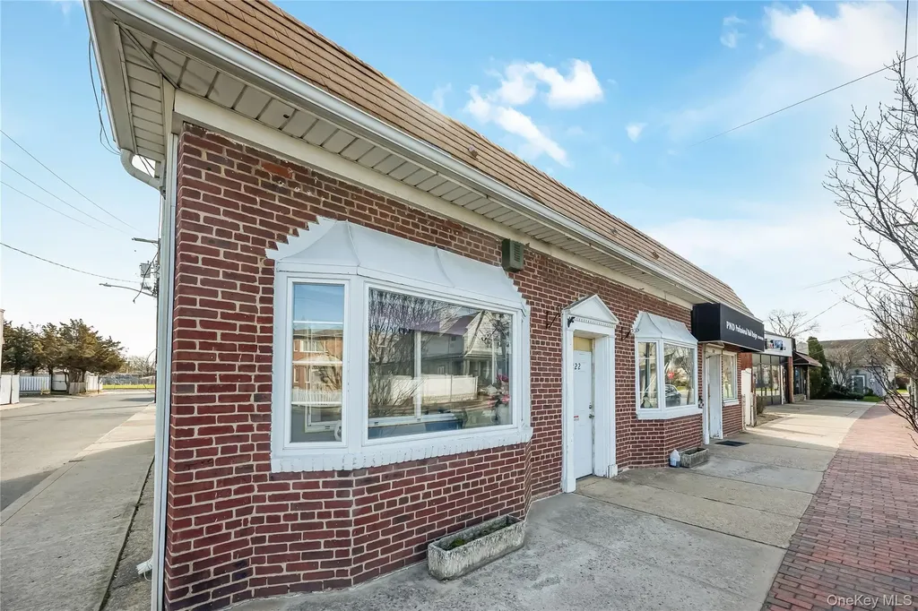 222 Hempstead Avenue Lynbrook NY 11563