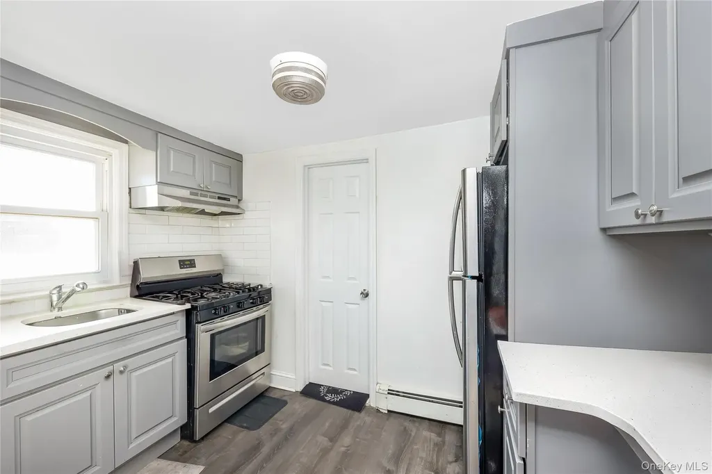 222 Hempstead Avenue Lynbrook NY 11563