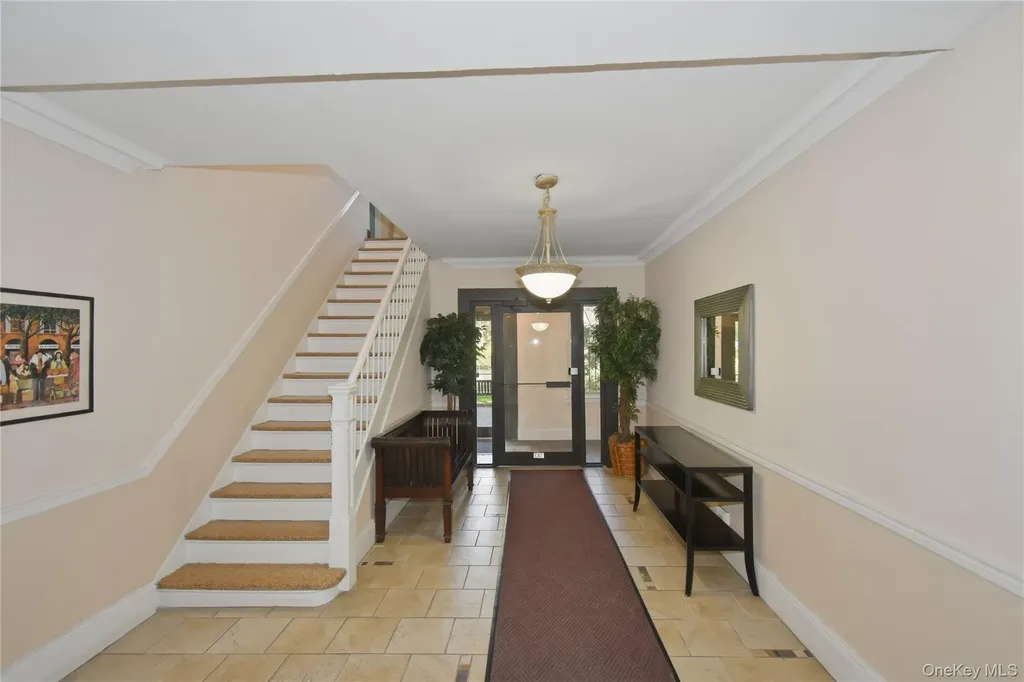 472 Gramatan Avenue Mount Vernon NY 10552