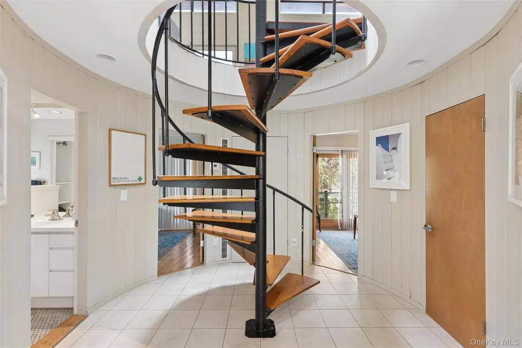 287 Bay Walk Fire Island Pines NY 11782