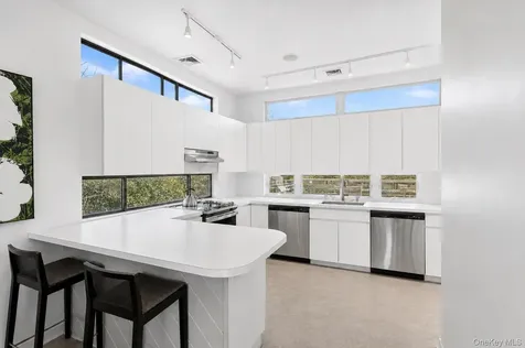 287 Bay Walk Fire Island Pines NY 11782