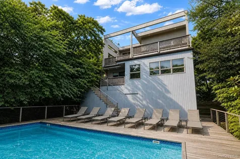 287 Bay Walk Fire Island Pines NY 11782