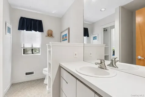 287 Bay Walk Fire Island Pines NY 11782