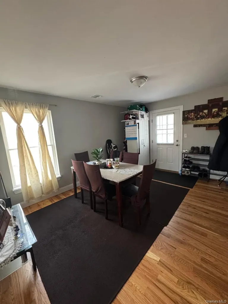 158 Norfleet Medford NY 11763
