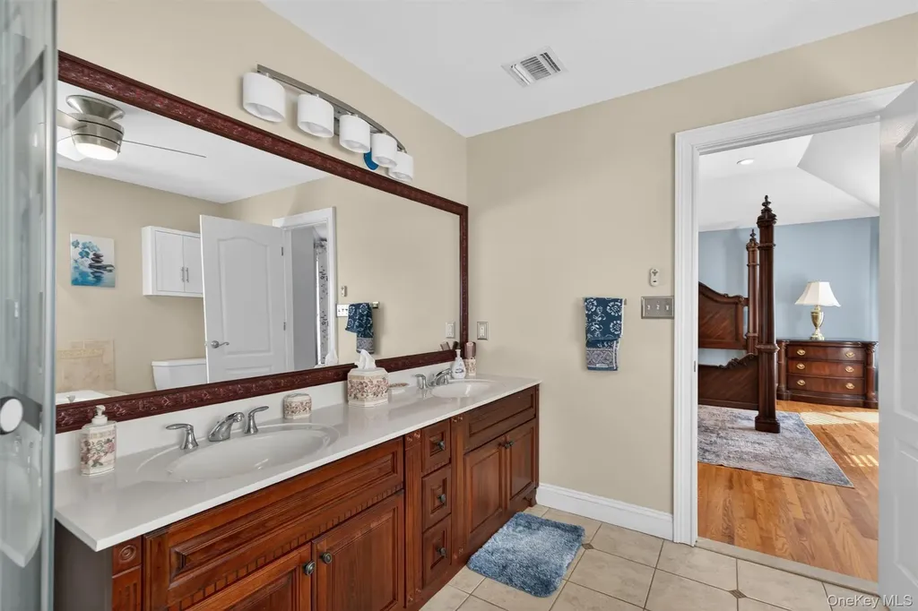 2 Pond Ridge Crossing Newburgh NY 12550