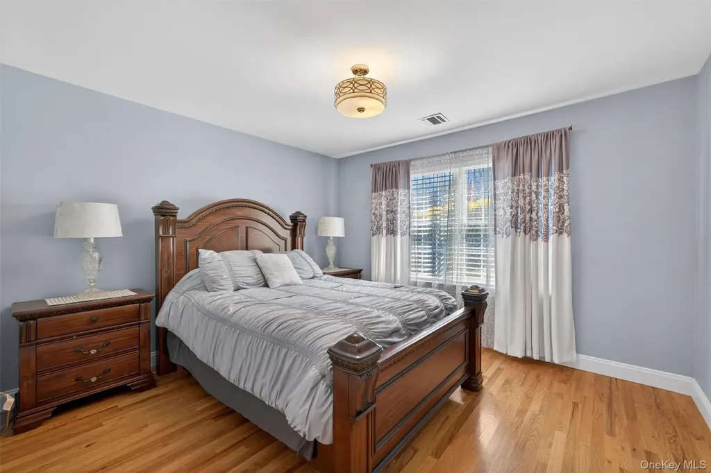 2 Pond Ridge Crossing Newburgh NY 12550