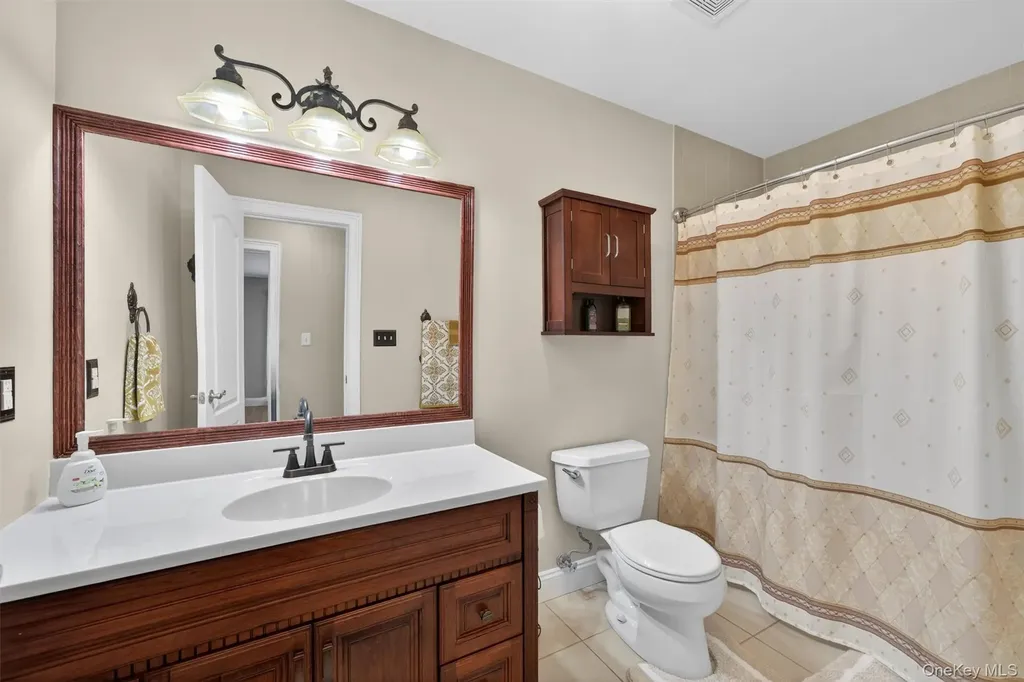 2 Pond Ridge Crossing Newburgh NY 12550