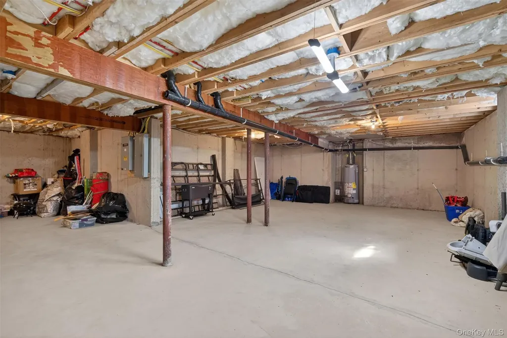 2 Pond Ridge Crossing Newburgh NY 12550