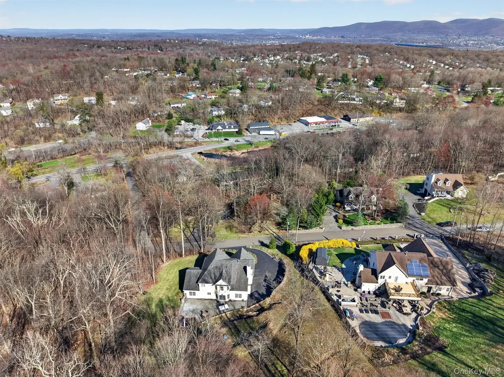 2 Pond Ridge Crossing Newburgh NY 12550