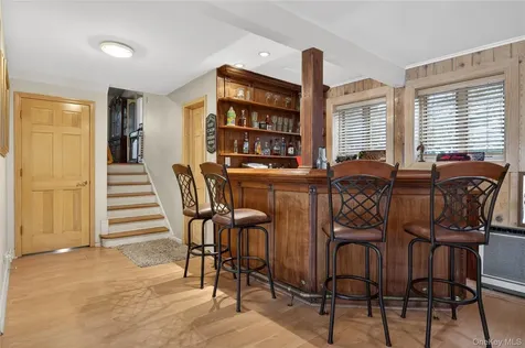 43 Highwood Road East Norwich NY 11732