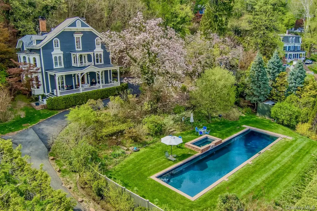 216-217 River Road Nyack NY 10960