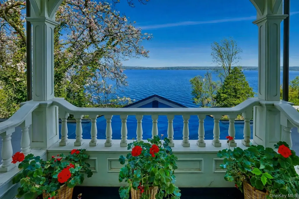 216-217 River Road Nyack NY 10960