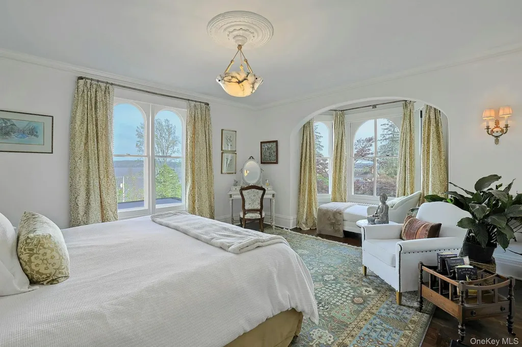 216-217 River Road Nyack NY 10960