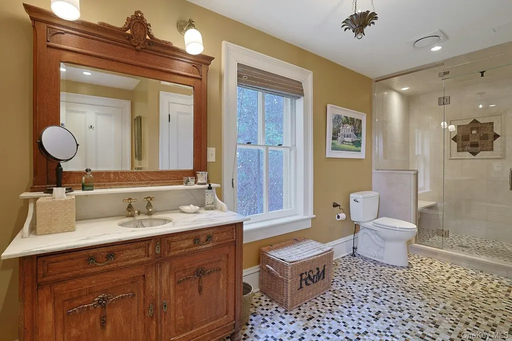 216-217 River Road Nyack NY 10960