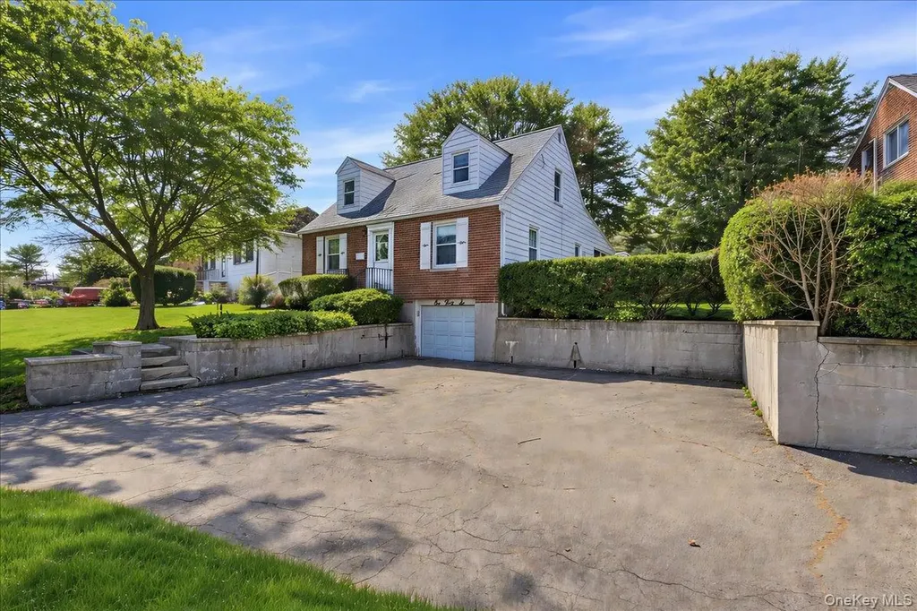 136 Roundhill Drive Yonkers NY 10710
