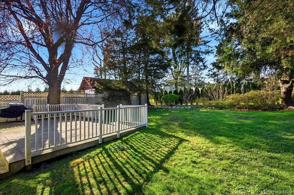 136 Roundhill Drive Yonkers NY 10710