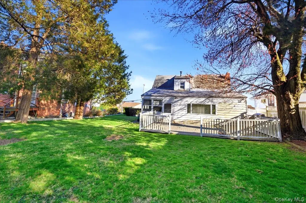 136 Roundhill Drive Yonkers NY 10710