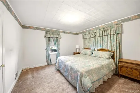 136 Roundhill Drive Yonkers NY 10710