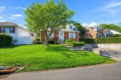 136 Roundhill Drive Yonkers NY 10710