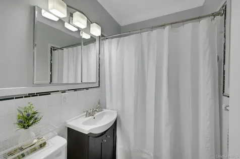 68 E Hartsdale Avenue Hartsdale NY 10530