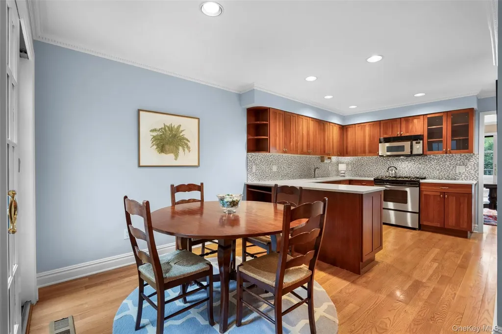 1102 Fairway Green Mamaroneck NY 10543
