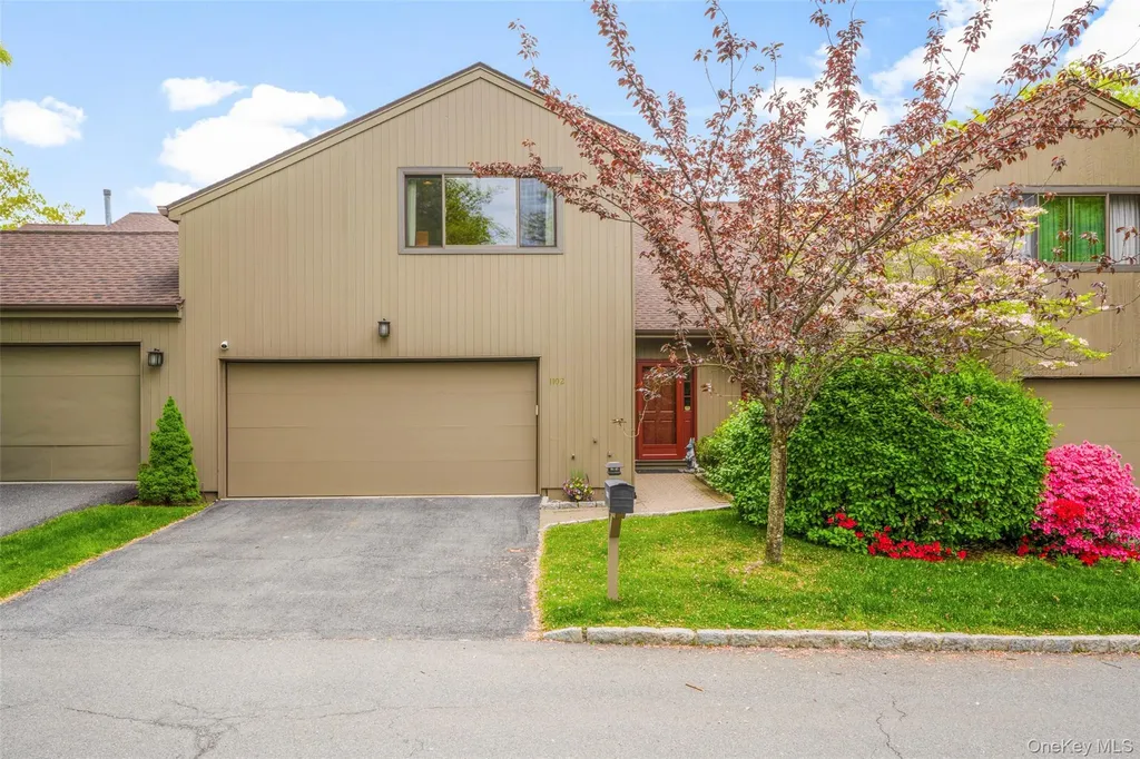 1102 Fairway Green Mamaroneck NY 10543