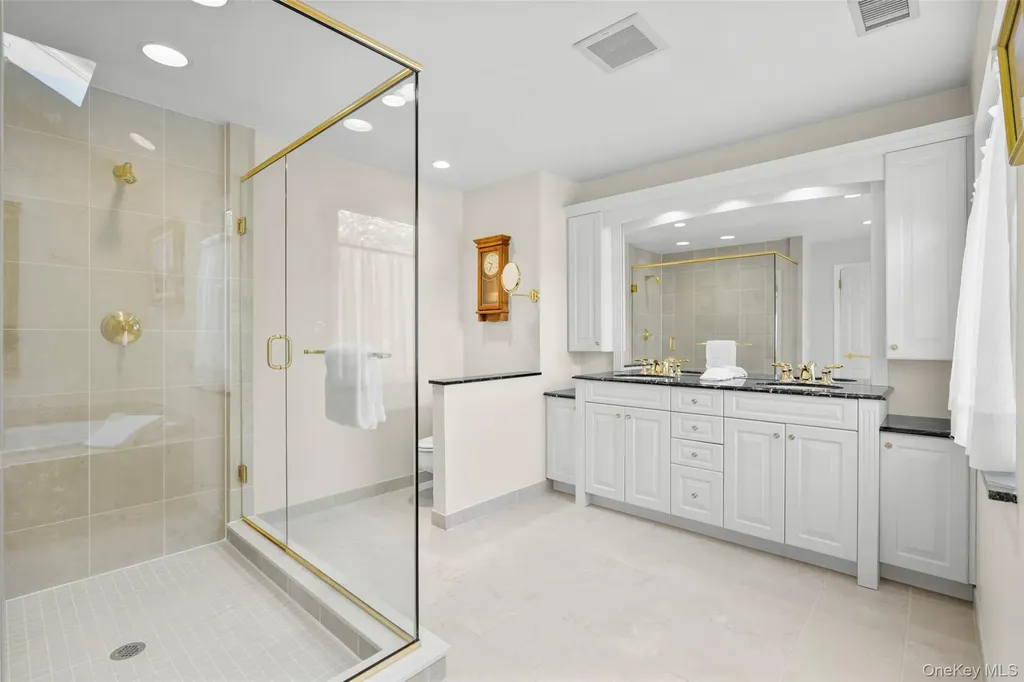 1102 Fairway Green Mamaroneck NY 10543