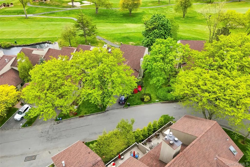 1102 Fairway Green Mamaroneck NY 10543